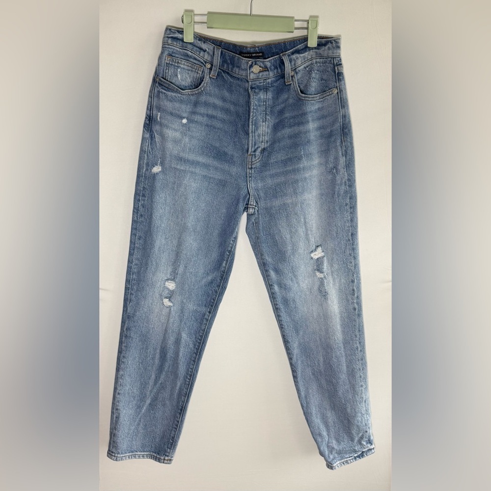 Lucky Brand high rise mom jeans • Women’s size 10